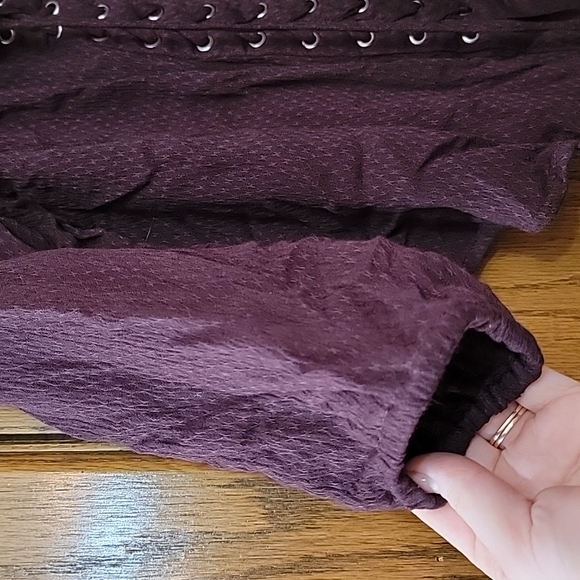 Dark purple top - Picture 3 of 5